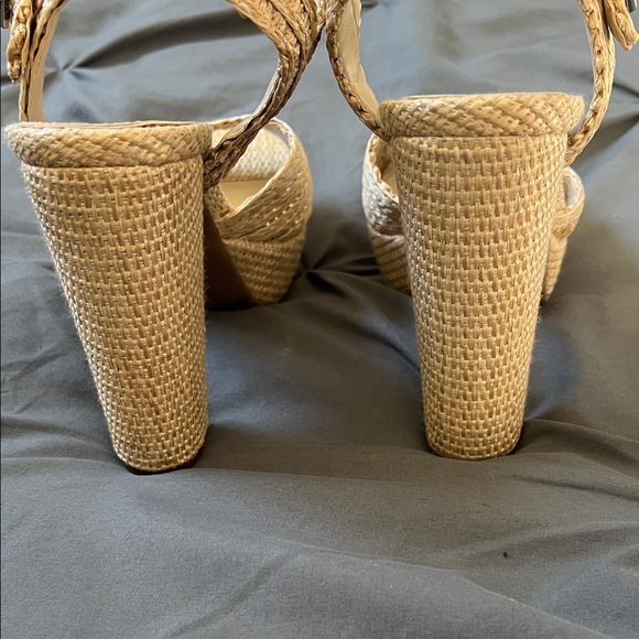 Jessica Simpson Cream Platform Heels - Picture 4 of 5